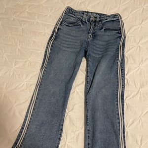 Wild Fable Zipper Detailed Mom Jeans